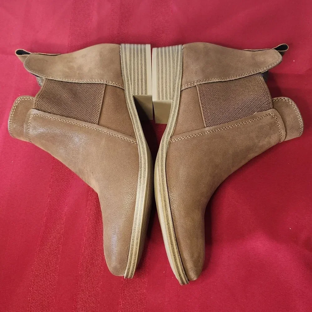 MIA Paola Cognac Brushed Ankle Boots Womens Size 9 M Chelsea Booties MH1537MM